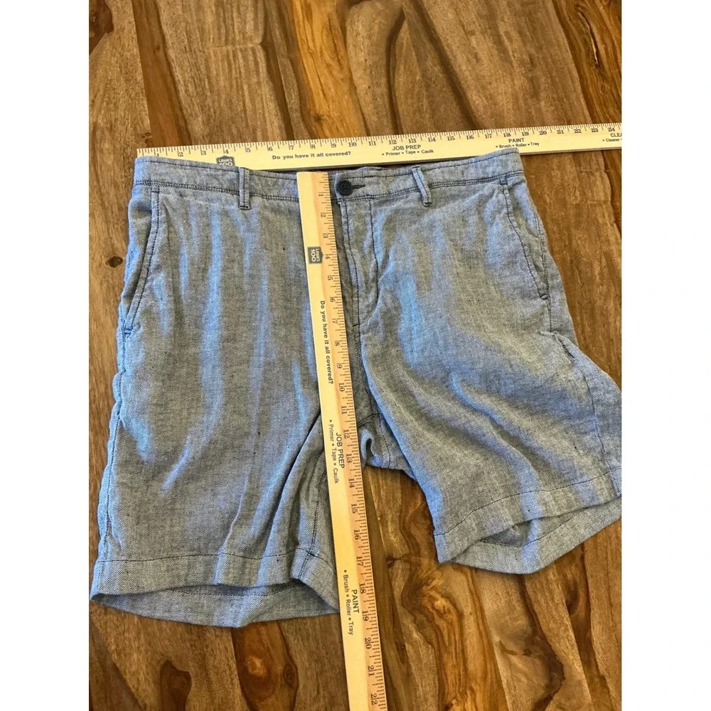 Tommy Bahama Mens 36 Blue Linen Blend Chambray Shorts Flat Front Resort Casual
